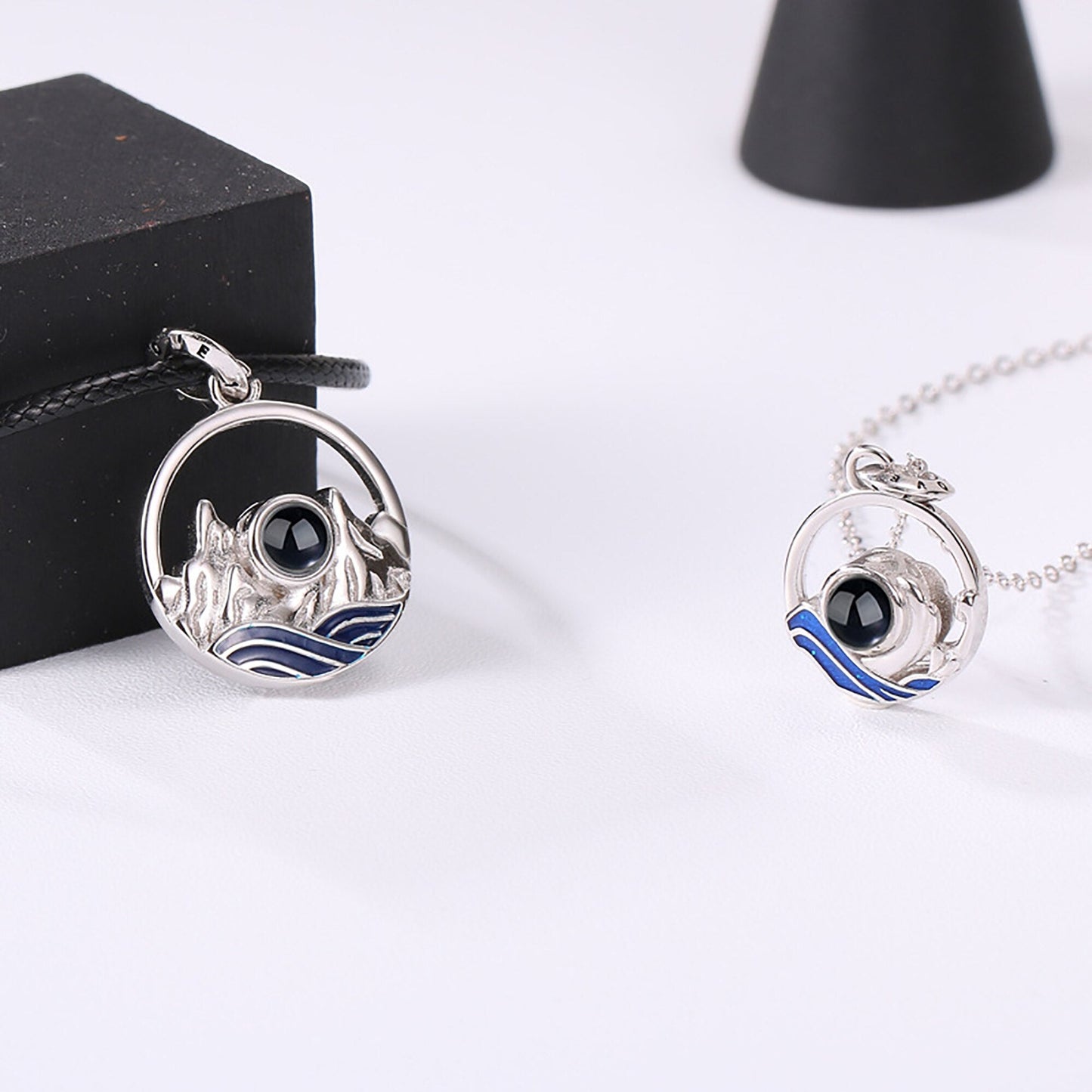 Couples who can customize photos Projection Necklace Pendant Jewelry For Lover Girlfriend