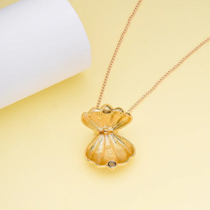 gold shell necklace Melody for Girl Women Daughter