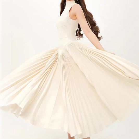 Pleated round neck sleeveless A dress with waist slimming long skirt
