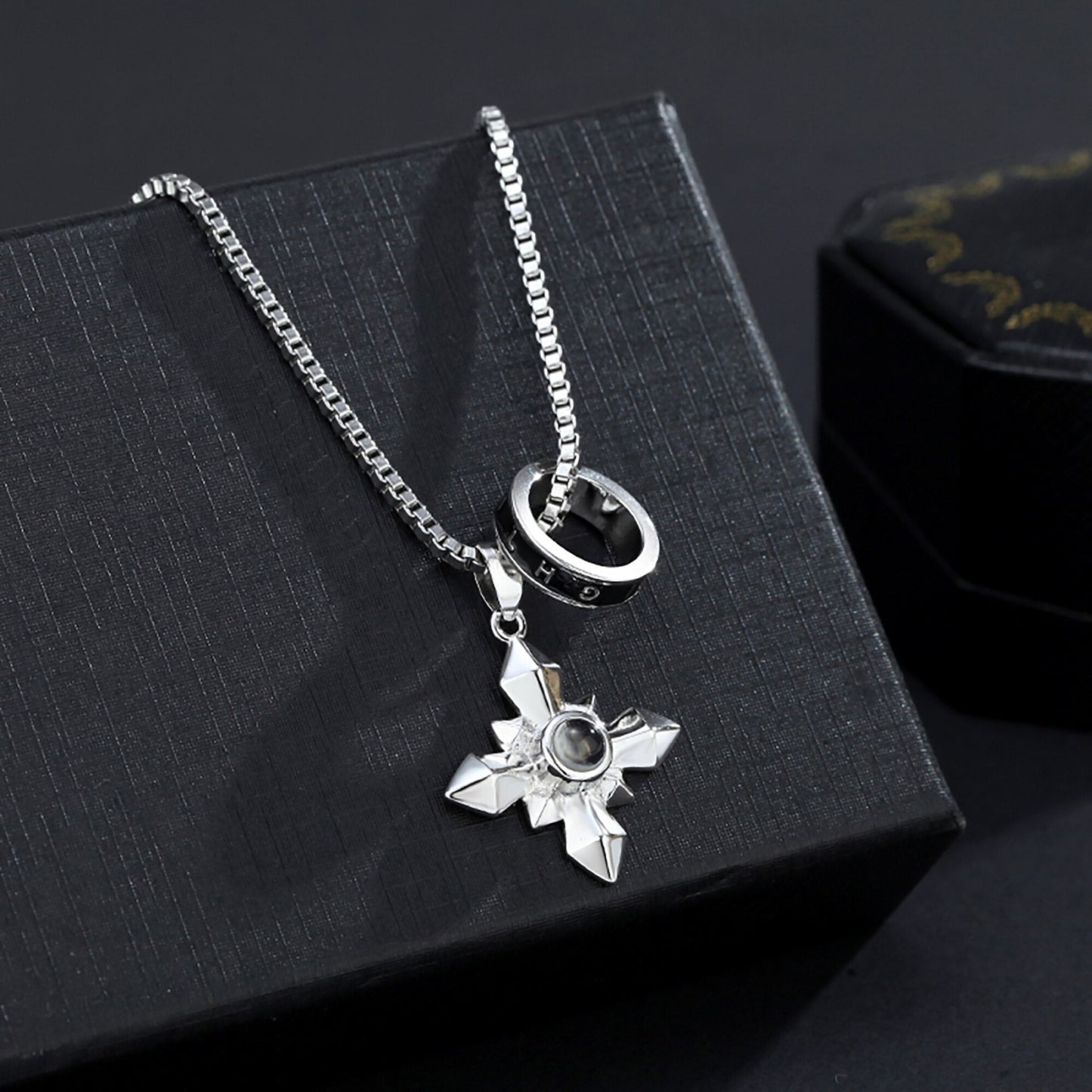 Customized photo ringProjection Necklace  Pendant Jewelry For Lover Girlfriend